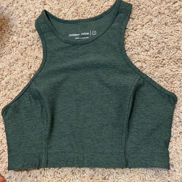 BNWOT Outdoor Voices Sports Bra/Crop Top Size Small - Picture 1 of 5